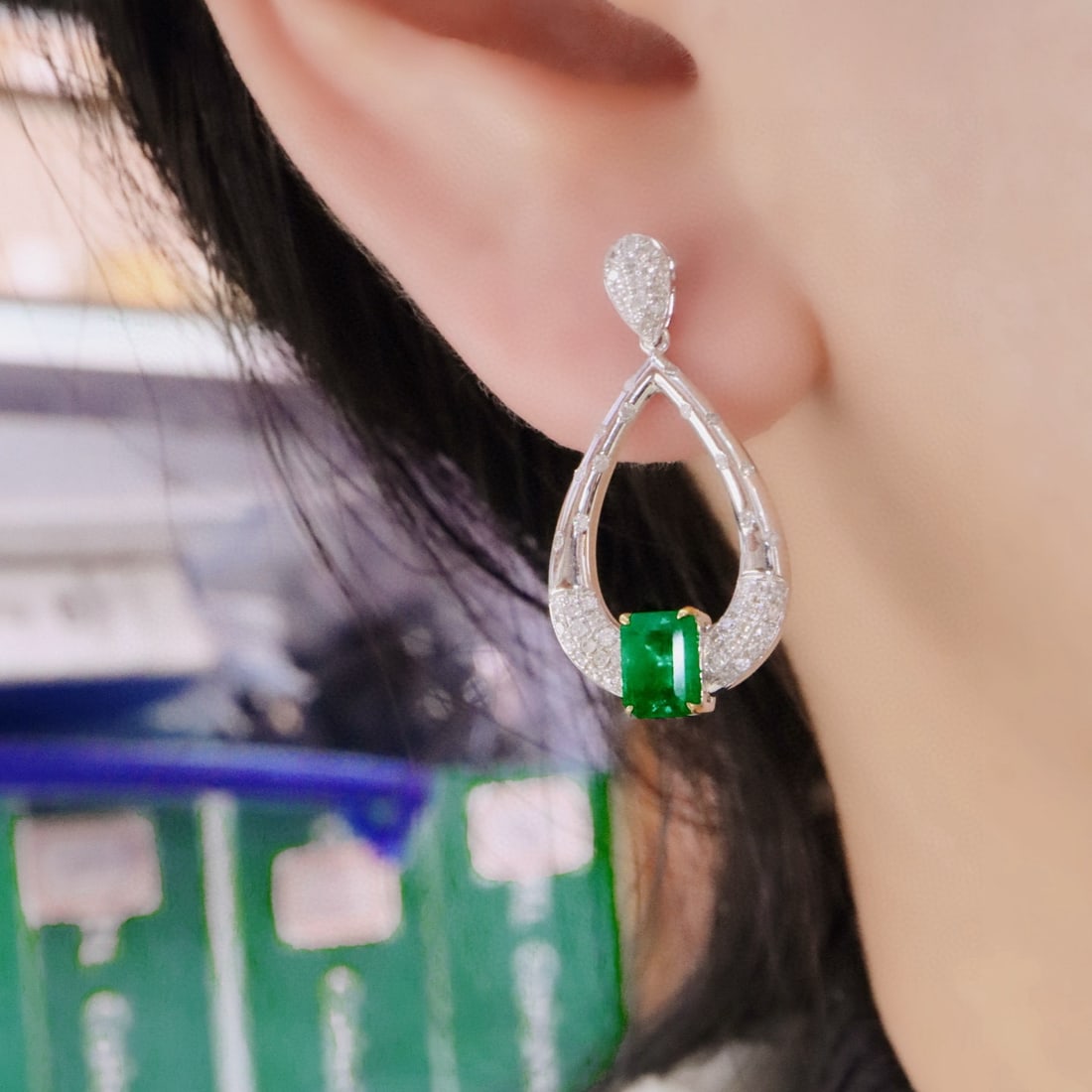 14k Gold 2.02 Ctw Vivid Green Natural Emerald & Diamond Earrings - 5