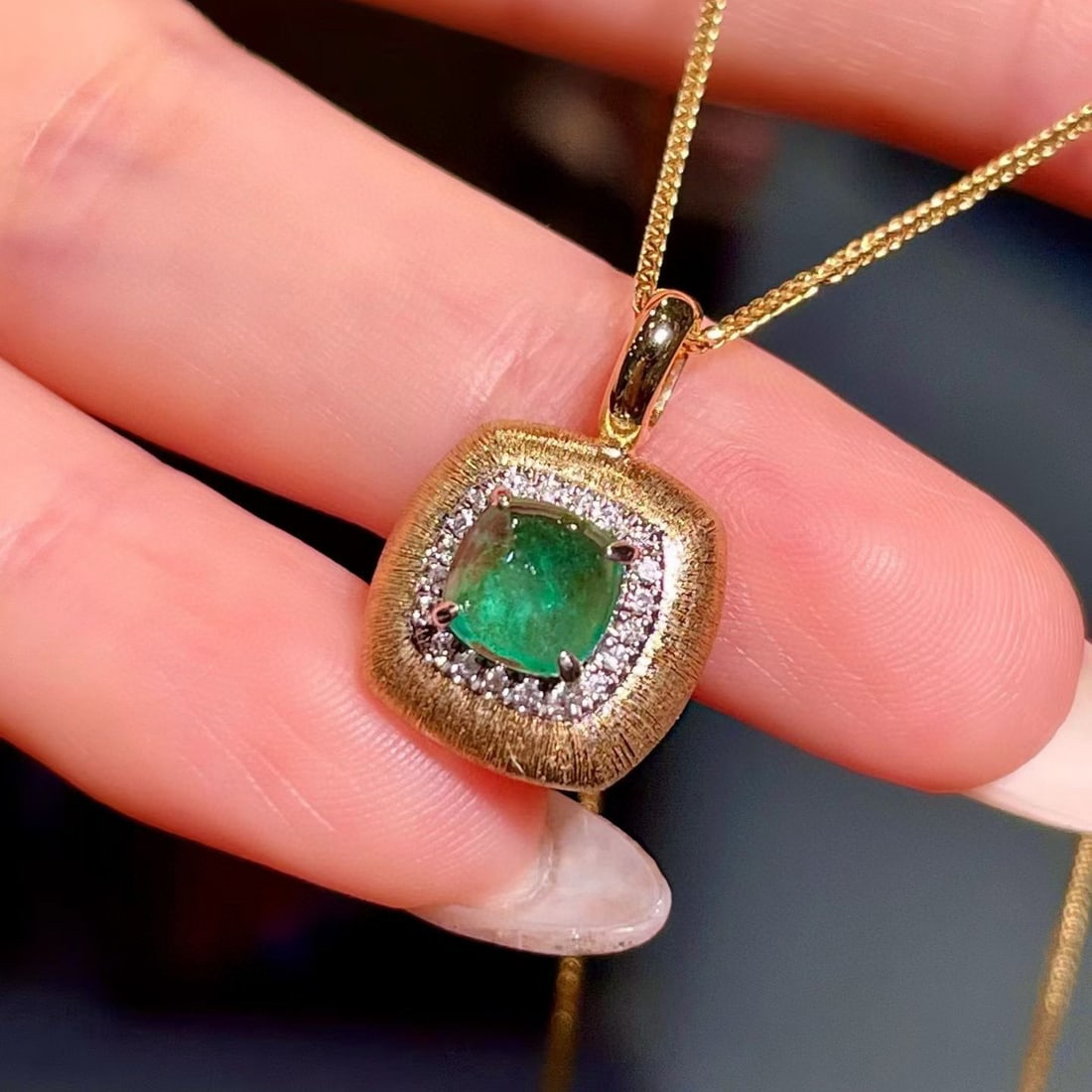14k Gold 1.10 Ctw Natural Emerald & Diamond Pendant( Without Chain ) - 2