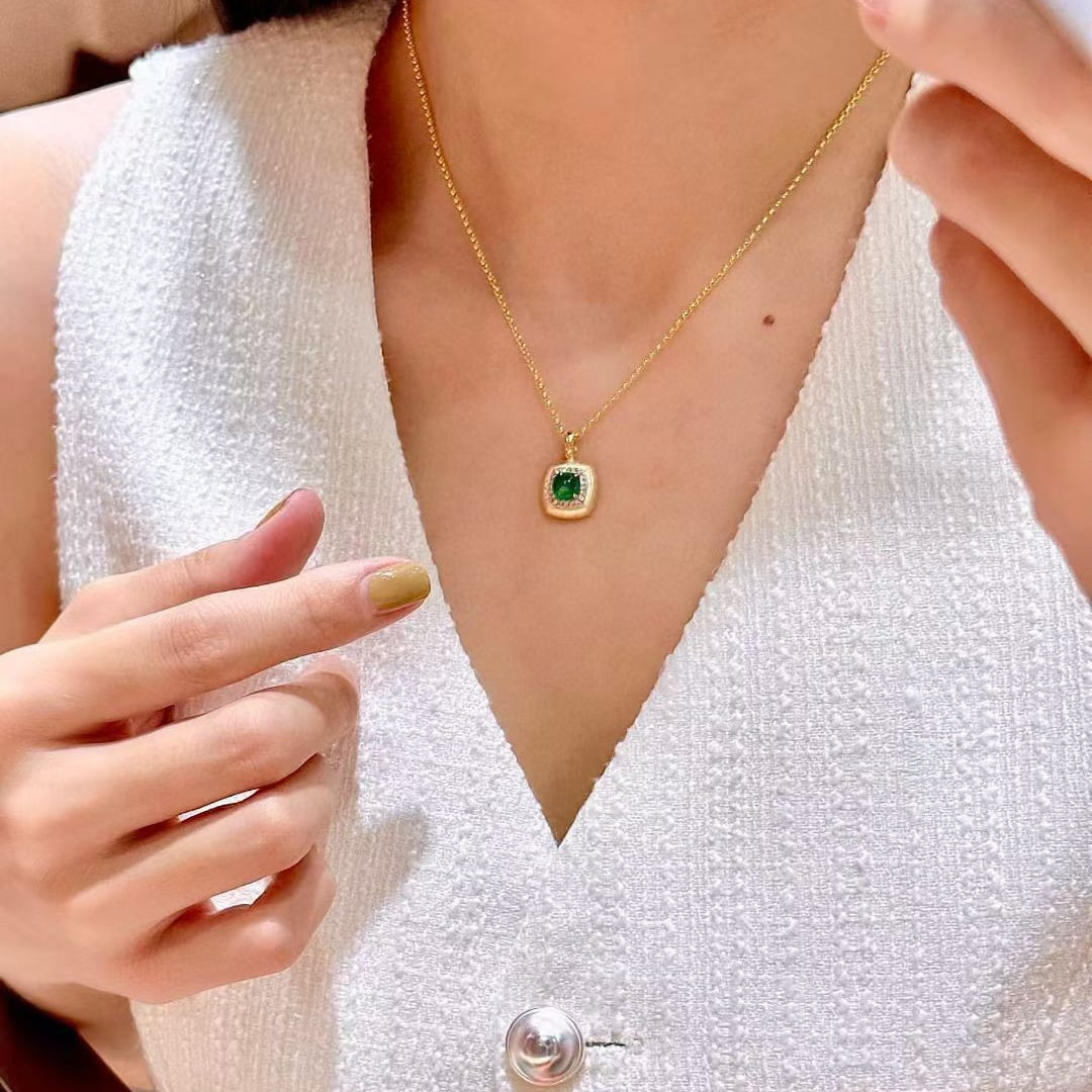 14k Gold 1.10 Ctw Natural Emerald & Diamond Pendant( Without Chain ) - 3
