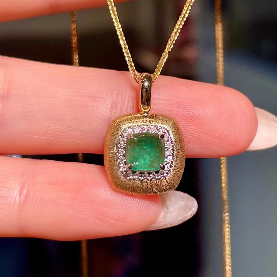 14k Gold 1.10 Ctw Natural Emerald & Diamond Pendant( Without Chain ) - 4