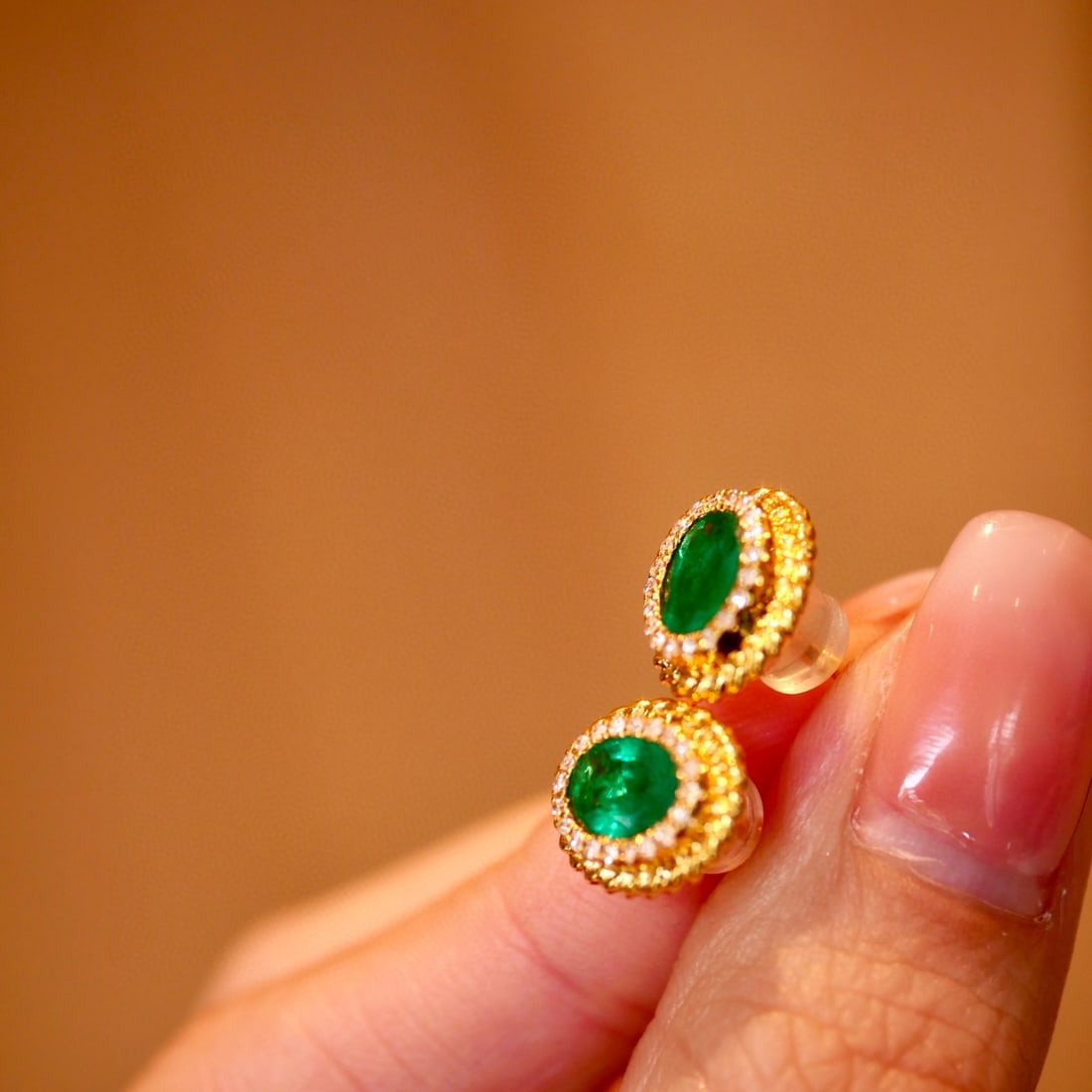 14k Gold 1.58 Ctw Vivid Green Natural Emerald & Diamond Earrings - 4