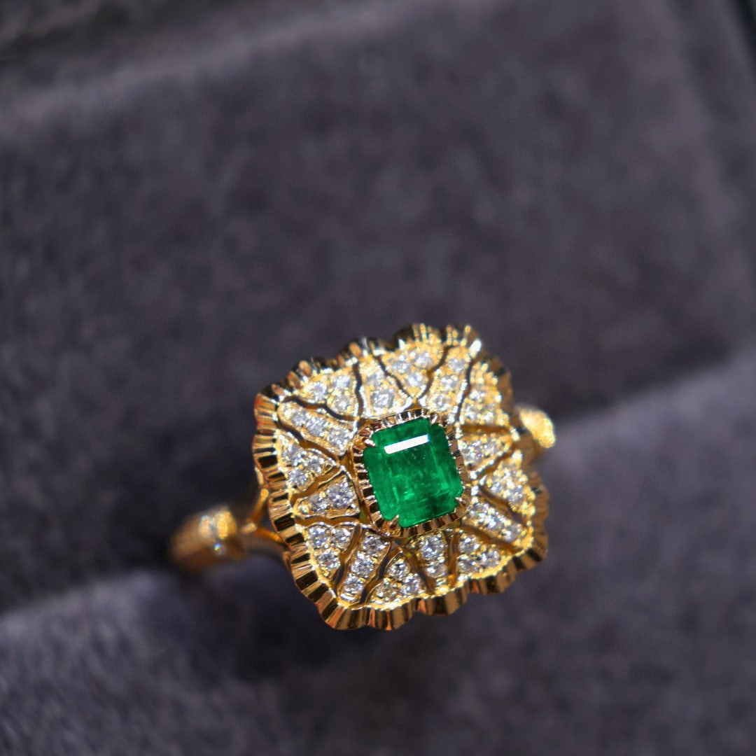 14k Gold 0.63 Ctw Vivid Green Natural Emerald & Diamond Ring: Ref:231076274 // gold content:14k gold // ring size:7. 25us // // main gemstone:emerald // shape:octagonal // carat weight:0. 43ct // color:vivid green // treatment:natural // // adjacent gemstone 2