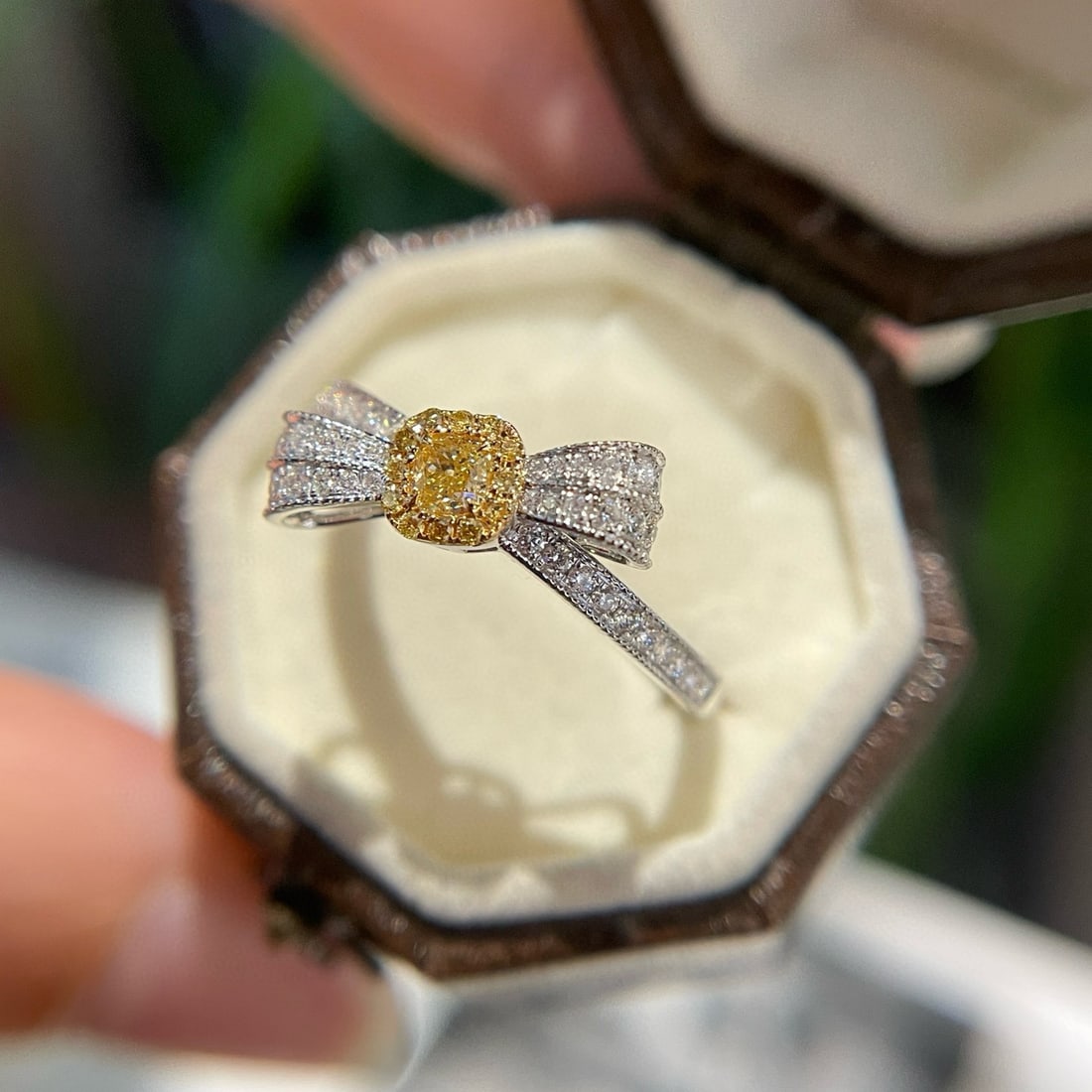 14k Gold 0.38 Ct Natural Color Diamond Ring - 2