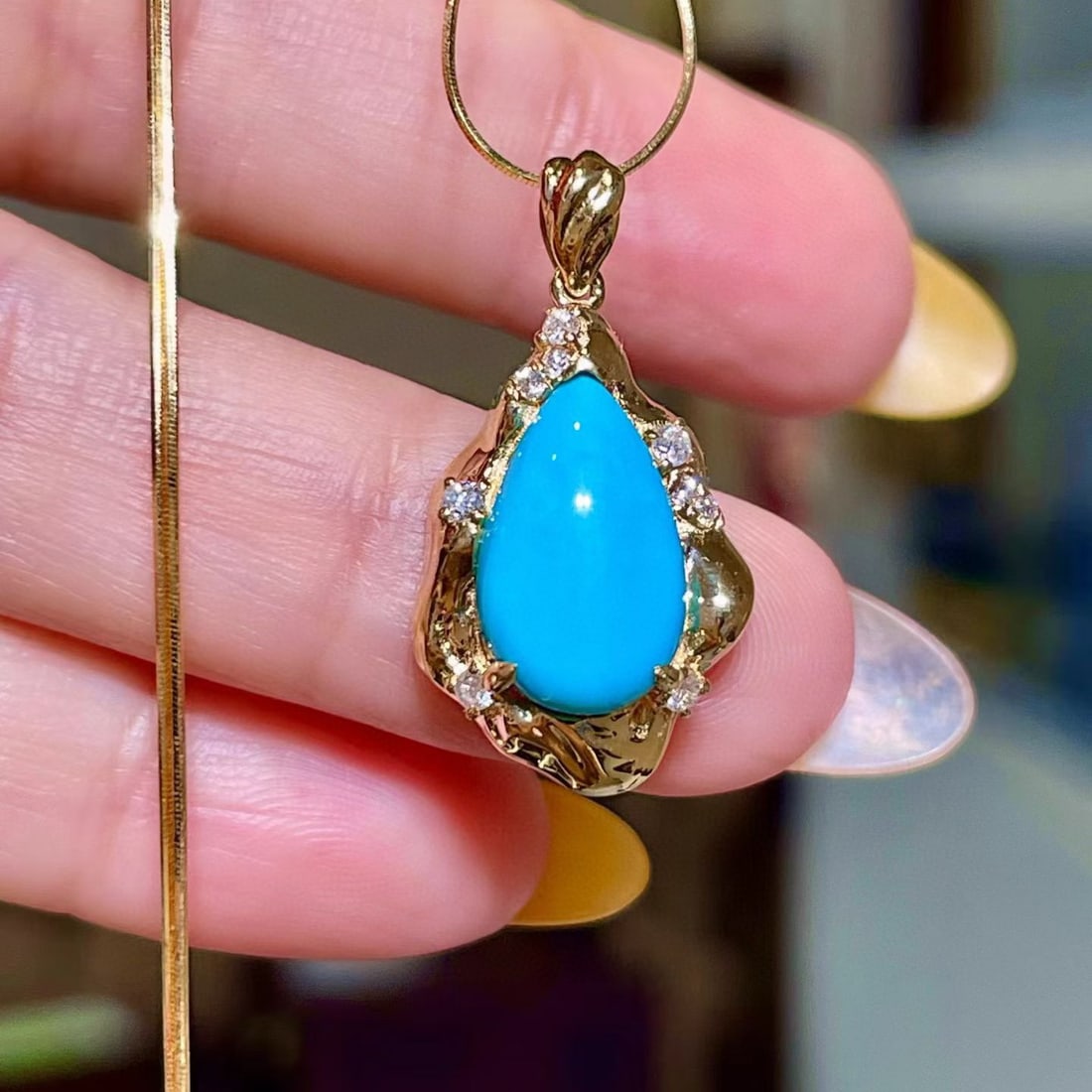 14k Gold 3.09 Ct Natural Turquoise & Diamond Pendant( Without Chain ): Ref:231076353 // gold content:14k gold // main gemstone:turquoise // shape:pear // carat weight:3. 09ct // color:blue // treatment:natural // // adjacent gemstone 2 : diamond // shape:round //