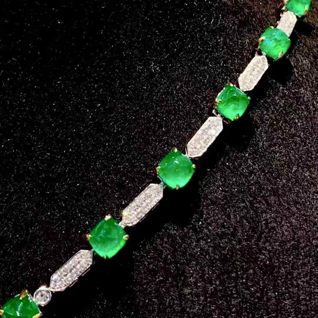 14k Gold 8 Ct Natural Emerald & Diamond Necklace - 5