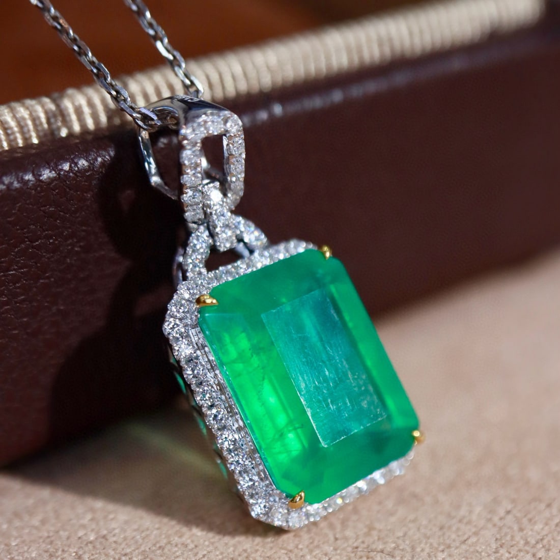 14k Gold 4.49 Ctw Natural Emerald & Diamond Pendant( Without Chain ) - 4