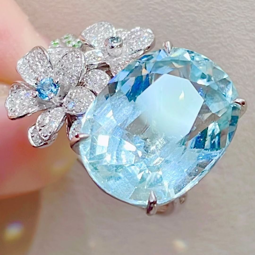 14k Gold 12.3 Ct Natural Aquamarine & Diamond Ring - 3