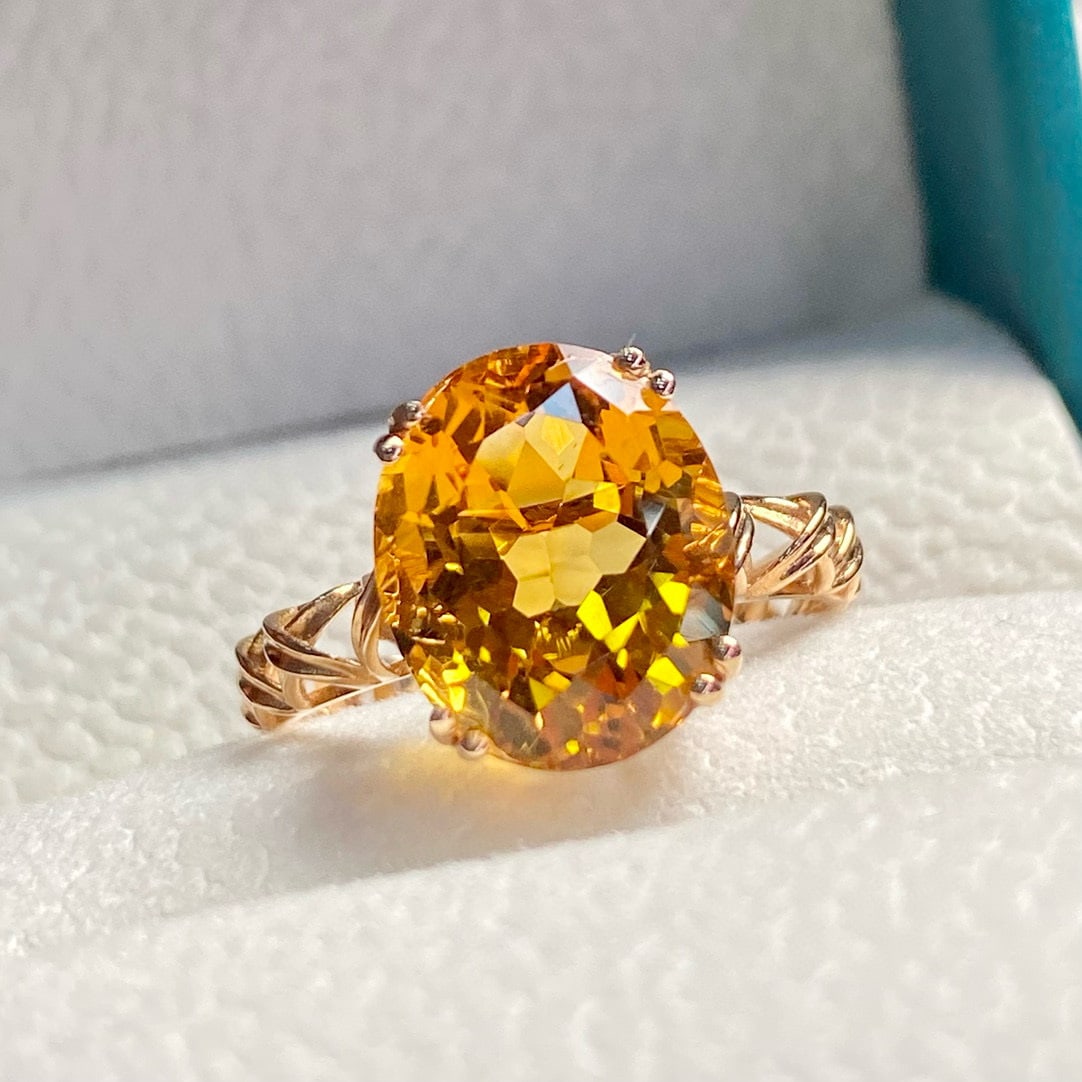 14k Gold 4.8 Ct Natural Citrine Ring: Ref:231083174 // gold content:14k gold // ring size:7. 25us // // main gemstone:citrine // shape:oval // carat weight:4. 8ct // color:yellow // treatment:natural // Condition: New Low Estimate: