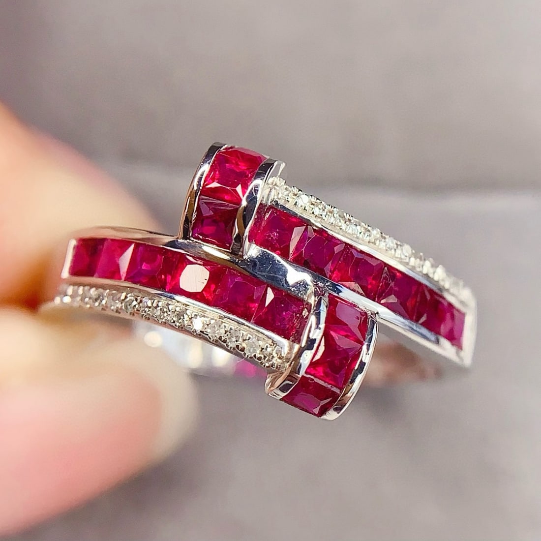 14k Gold 1.8 Ct Natural Ruby & Diamond Ring - 2