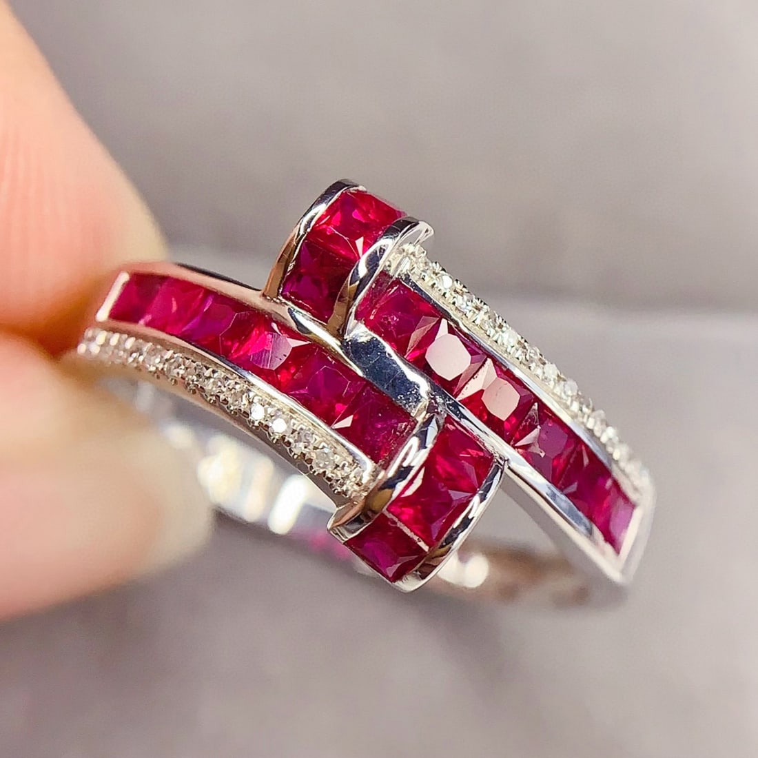 14k Gold 1.8 Ct Natural Ruby & Diamond Ring - 6