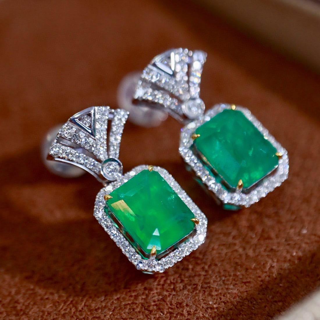 14k Gold 3.61 Ctw Vivid Green Natural Emerald & Diamond Earrings - 2