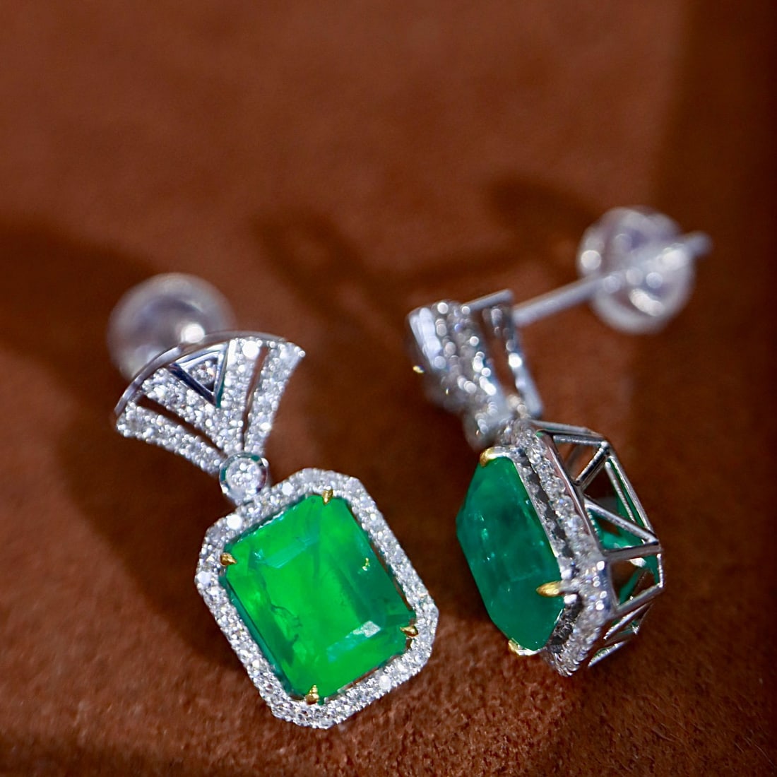 14k Gold 3.61 Ctw Vivid Green Natural Emerald & Diamond Earrings - 3
