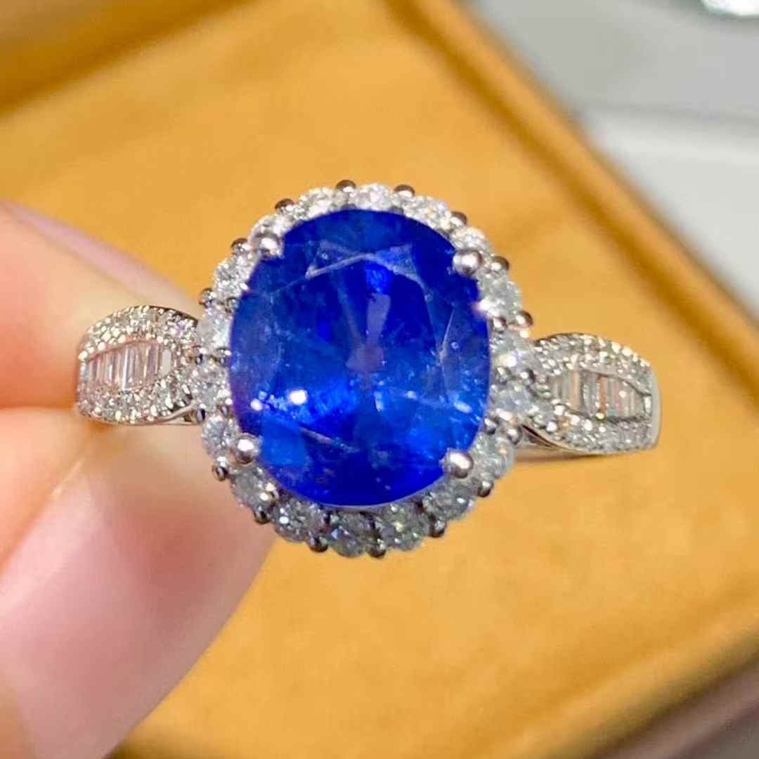 14k Gold 3.76 Ct Natural Sapphire & Diamond Ring: Ref:231083186 // gold content:14k gold // ring size:7. 25us // // main gemstone:sapphire // shape:oval // carat weight:3. 76ct // color:blue // treatment:natural // // adjacent gemstone 2 : diamond