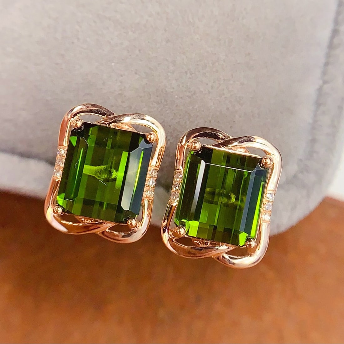 14k Gold 4.8 Ct Natural Tourmaline & Diamond Earrings - 3