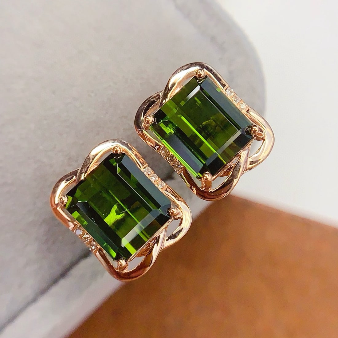 14k Gold 4.8 Ct Natural Tourmaline & Diamond Earrings - 4