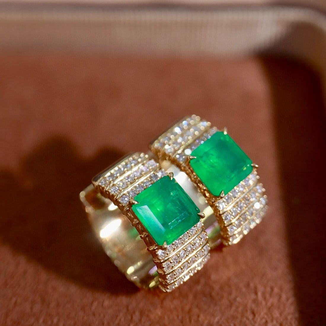 14k Gold 2.82 Ctw Natural Emerald & Diamond Earrings - 2
