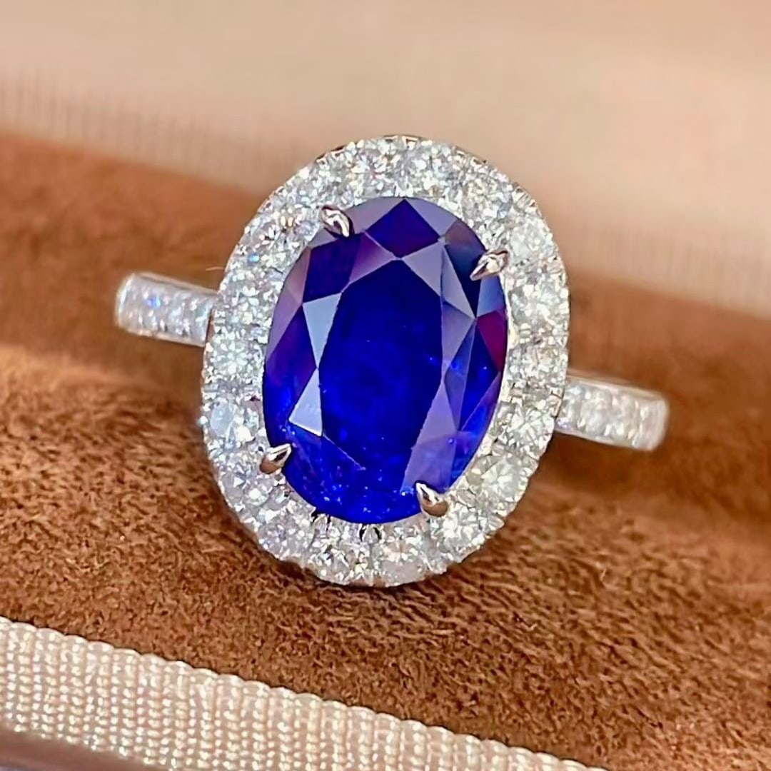 14k Gold 4.08 Ctw Natural Sapphire & Diamond Ring: Ref:231083255 // gold content:14k gold // ring size:7. 25us // // main gemstone:sapphire // shape:oval // carat weight:3. 33ct // color:royal blue // treatment:natural // // adjacent gemstone 2 :