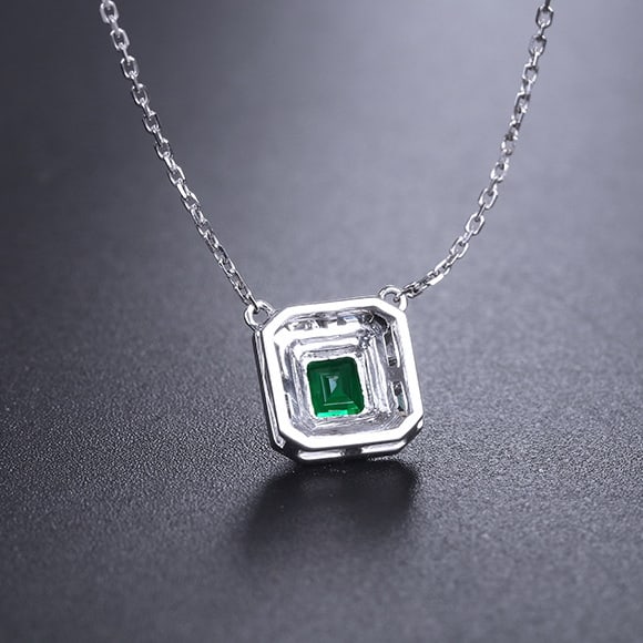 14k Gold 0.61 Ctw Vivid Green Natural Emerald & Diamond Necklace - 4
