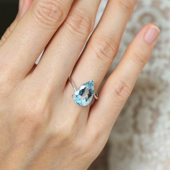 14k Gold 4.1 Ct Natural Aquamarine & Diamond Ring - 8