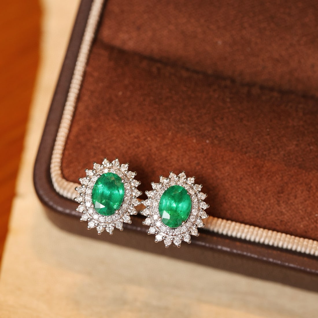 14k Gold 2.26 Ctw Vivid Green Natural Emerald & Diamond Earrings - 4