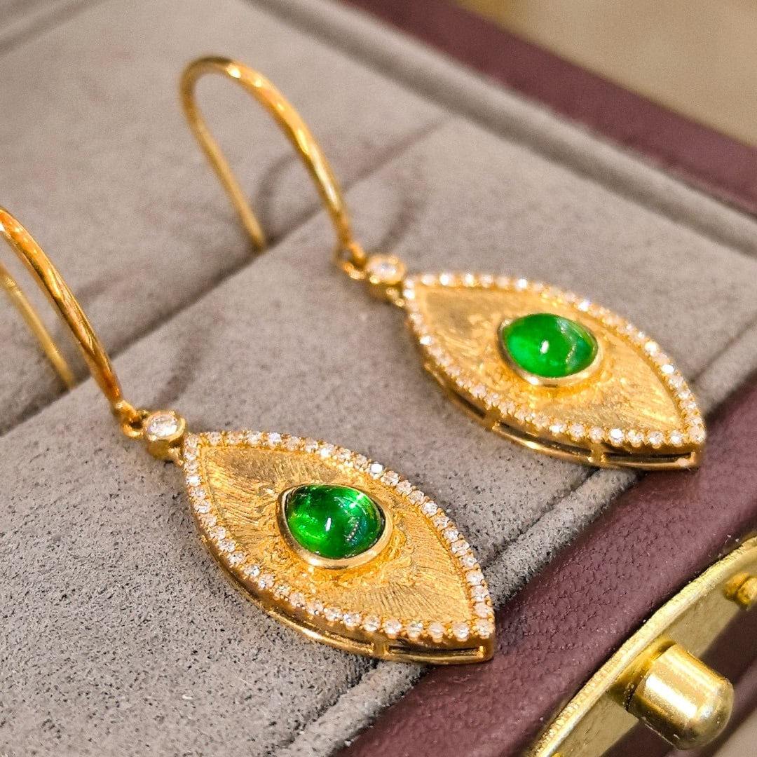 14k Gold 1.30 Ctw Vivid Green Natural Emerald & Diamond Earrings - 4