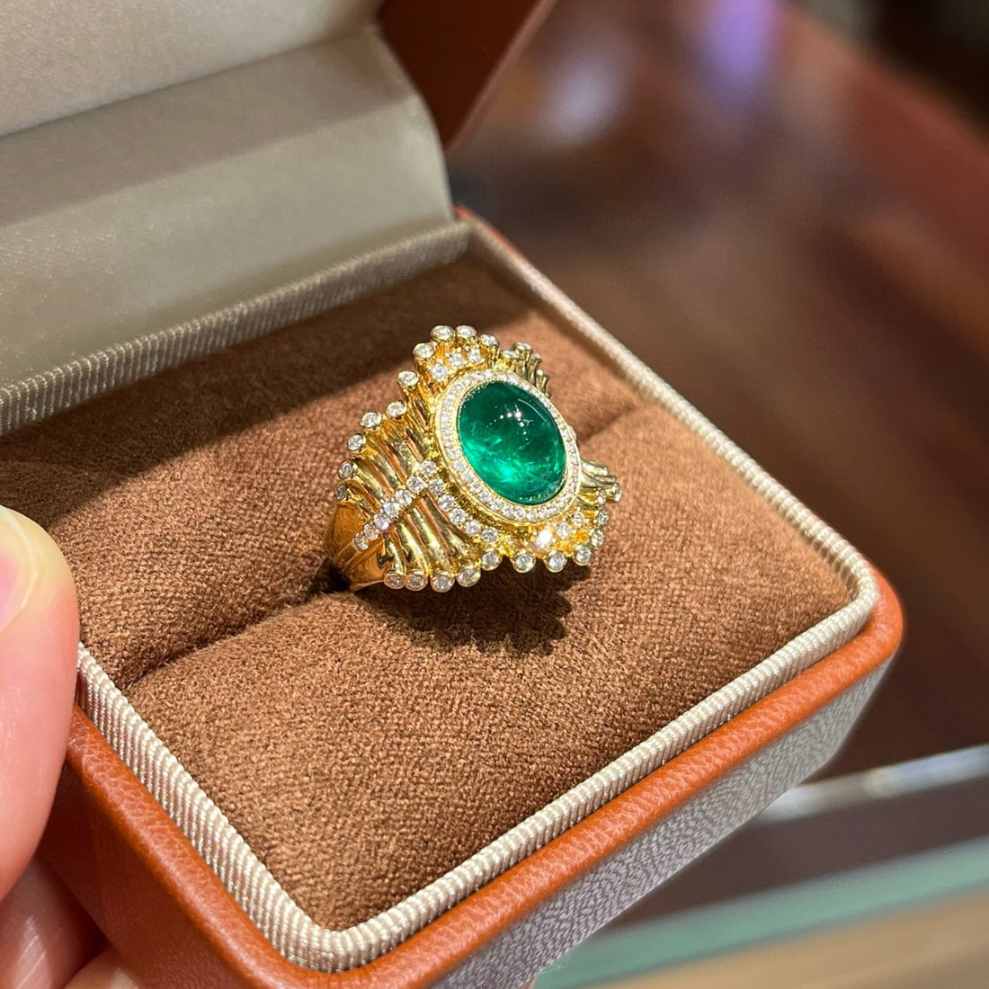 14k Gold 2.98 Ct Vivid Green Natural Emerald & Diamond Ring - 3