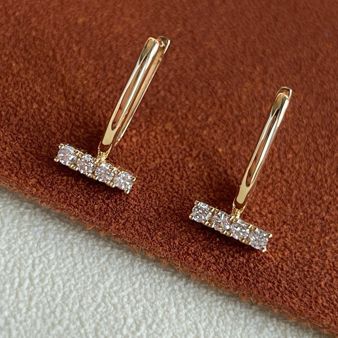 14k Gold 0.16 Ct Natural H Diamond Earrings: Ref:231084112 // gold content:14k gold // main gemstone:diamond // shape:round // carat weight:0. 16ct // clarity grade:vs-si // color:h // treatment:natural // cut grade:g // Condition: New Low