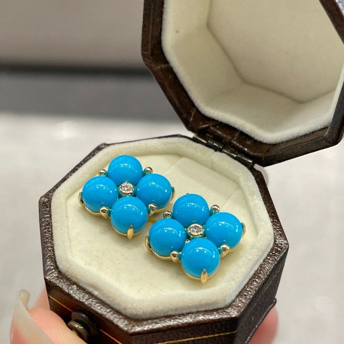 14k Gold 4.8 Ct Natural Blue Turquoise & Diamond Earrings: Ref:231084168 // gold content:14k gold // main gemstone:blue turquoise // shape:round // carat weight:4. 8ct // color:blue // treatment:natural // cut grade:g // // adjacent gemstone 2 : diamond //