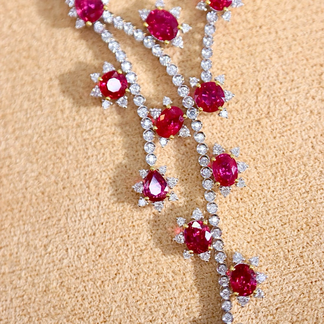 14k Gold 9.00 Ctw Natural Ruby & Diamond Necklace - 3