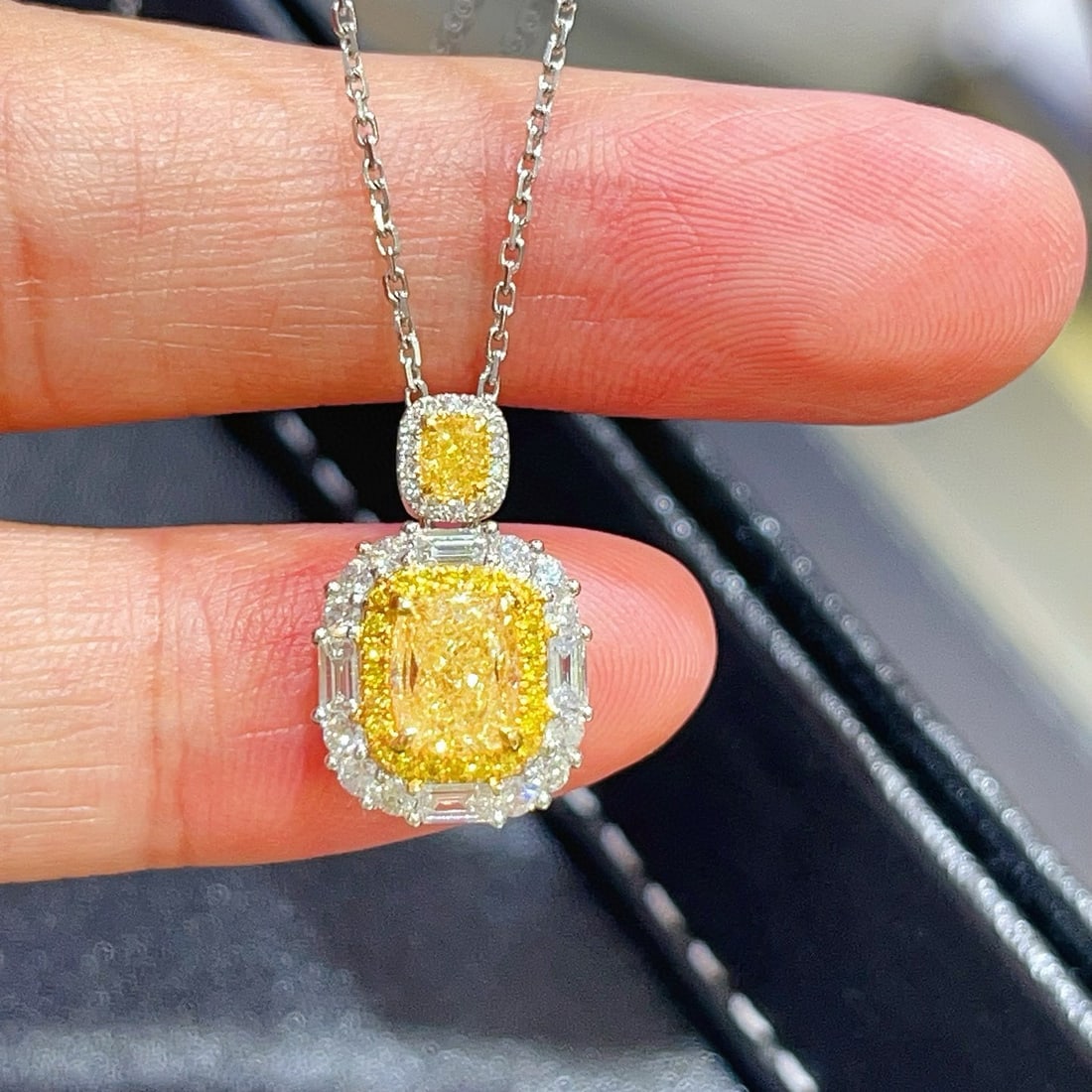 14k Gold 1.14 Ct Natural Yellow Diamond & Diamond Necklace: Ref:231084201 // gold content:14k gold // main gemstone:yellow diamond // number of stones:2 // shape:cushion // carat weight:1. 14ct // color:yellow // treatment:natural // // adjacent gemstone 2 :