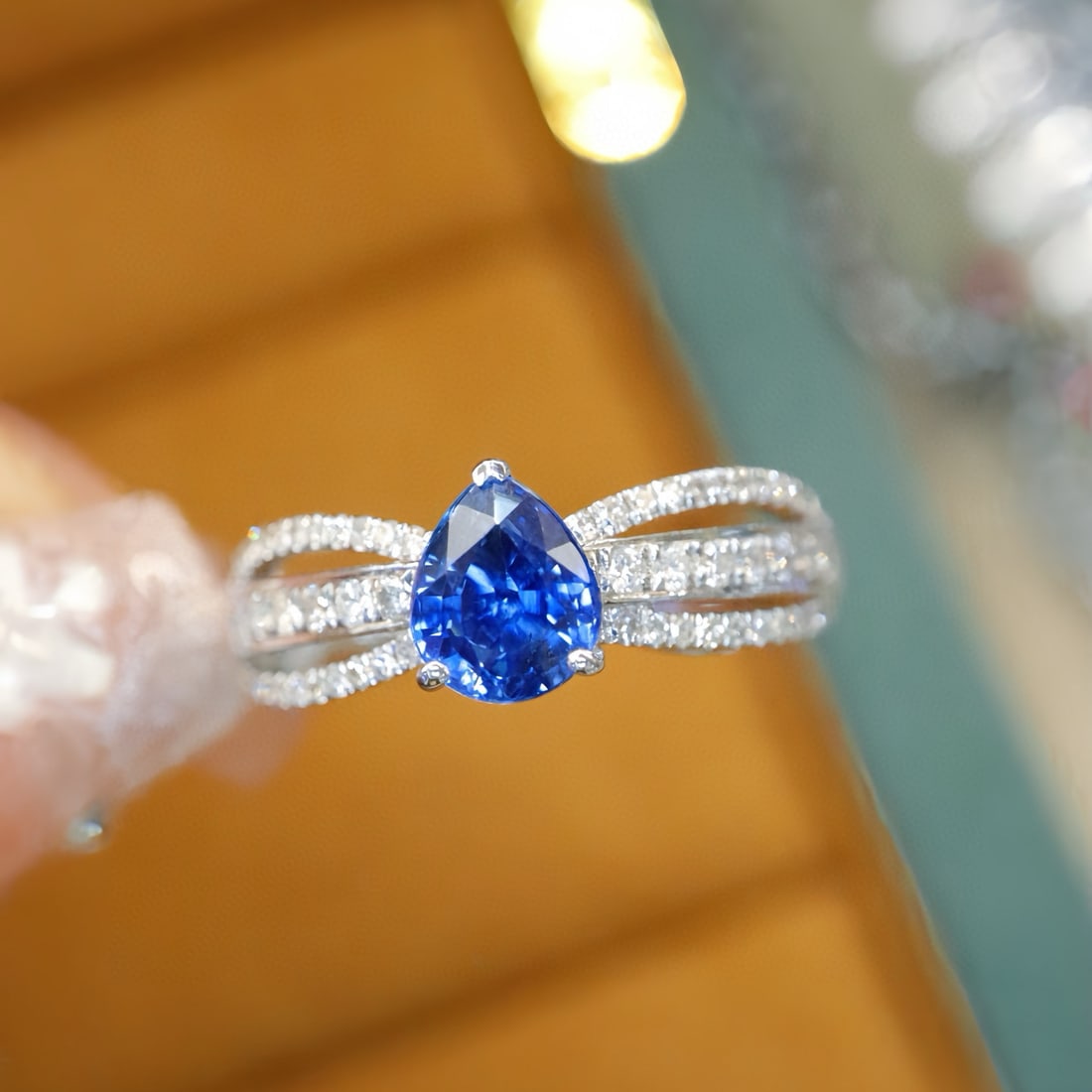 14k Gold 1.34 Ctw Natural Sapphire & Diamond Ring: Ref:231084202 // gold content:14k gold // ring size:7. 25us // // main gemstone:sapphire // shape:pear // carat weight:1. 06ct // color:cornflower blue // treatment:natural // // adjacent gemstone 2