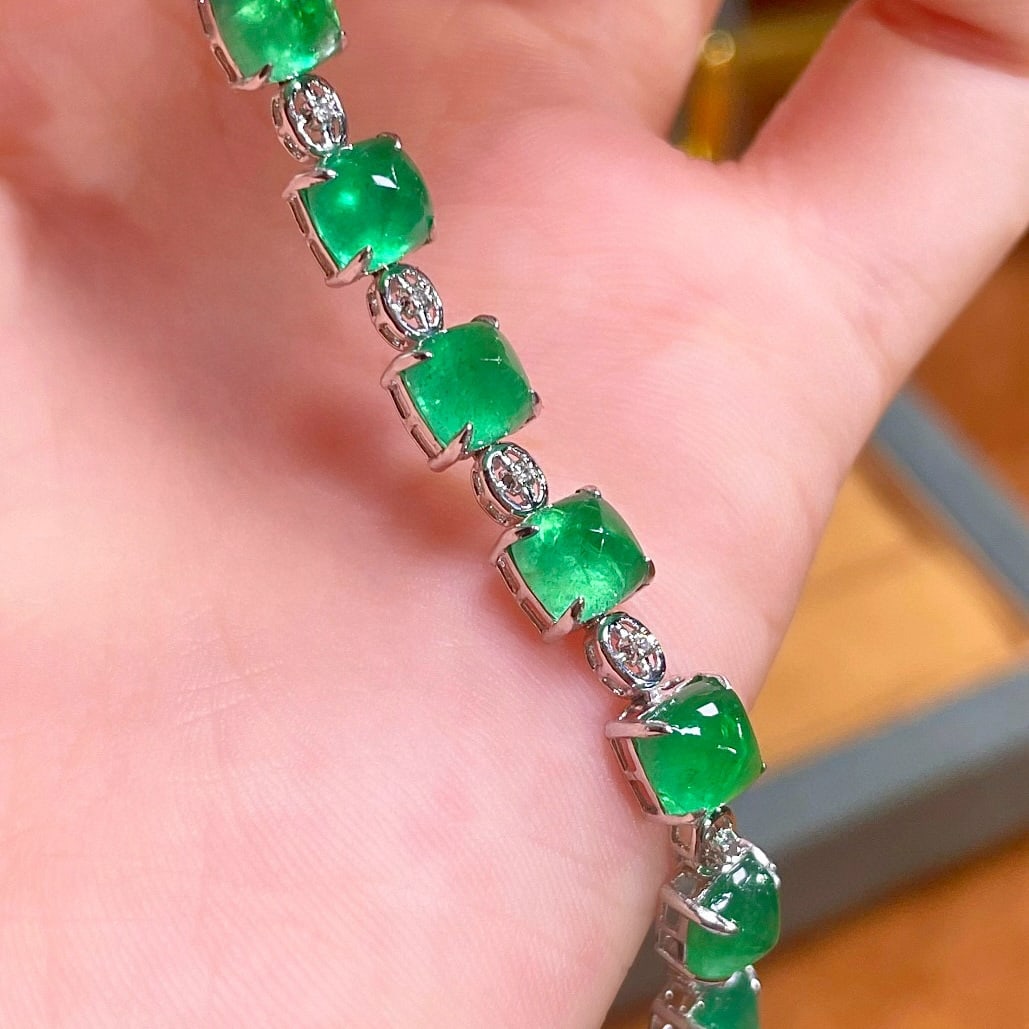 14k Gold 6.68 Ct Vivid Green Natural Emerald & Diamond Bracelet - 6