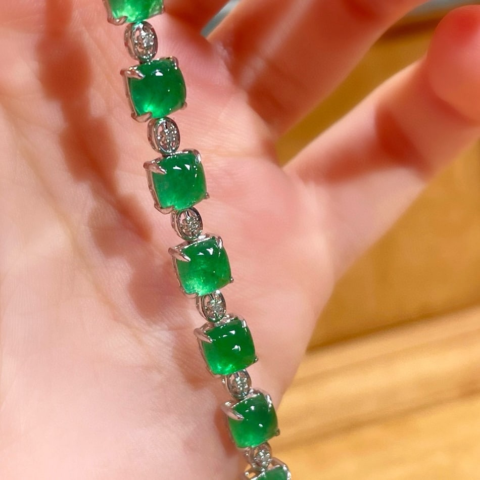 14k Gold 6.68 Ct Vivid Green Natural Emerald & Diamond Bracelet - 7