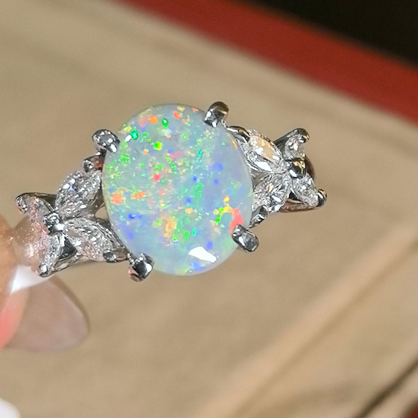 14k Gold 2.45 Ctw Natural Opal & Diamond Ring: Ref:231084224 // gold content:14k gold // ring size:7. 25us // // main gemstone:opal // shape:oval // carat weight:2ct // color:color // treatment:natural // // adjacent gemstone 2 : diamond //