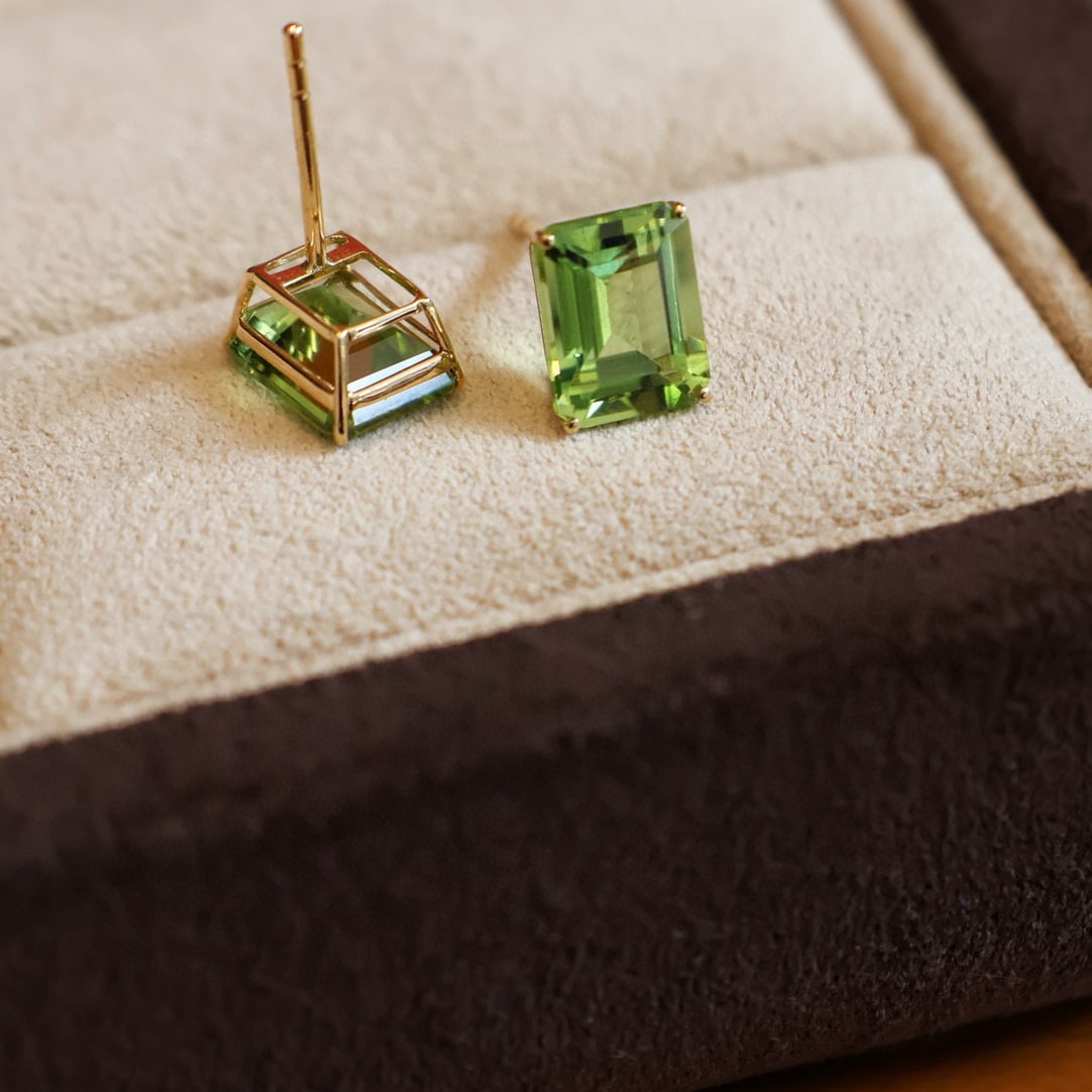 14k Gold 2.8 Ct Natural Peridot Earrings - 2