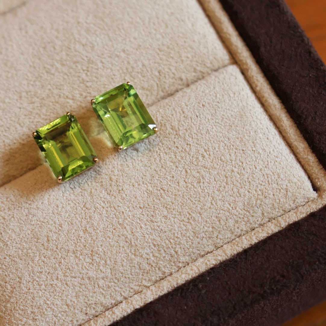 14k Gold 2.8 Ct Natural Peridot Earrings - 6