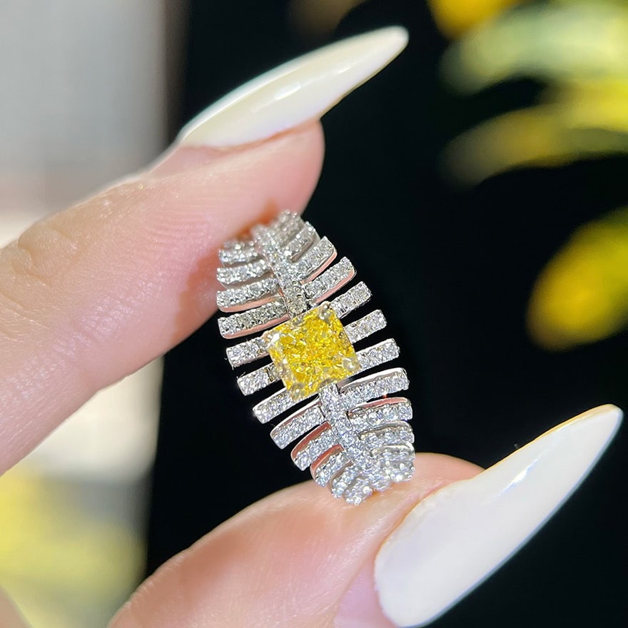 14k Gold 1.14 Ctw Natural Yellow Diamond & Diamond Ring: Ref:231084283 // gold content:14k gold // ring size:7. 25us // // main gemstone:yellow diamond // shape:cushion // carat weight:0. 80ct // color:yellow // treatment:natural // // adjacent gemstone 2