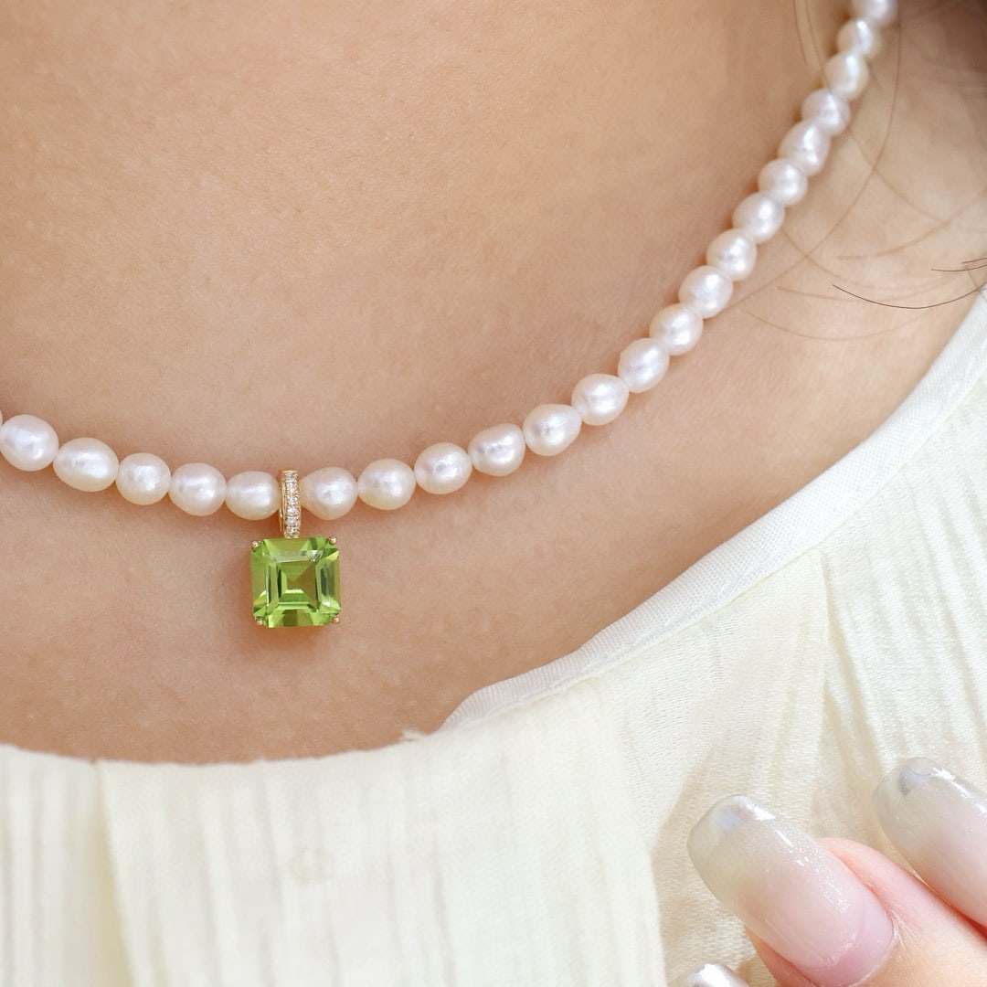 14k Gold 1.8 Ct Natural Peridot & Diamond Pendant( Without Chain ) - 6