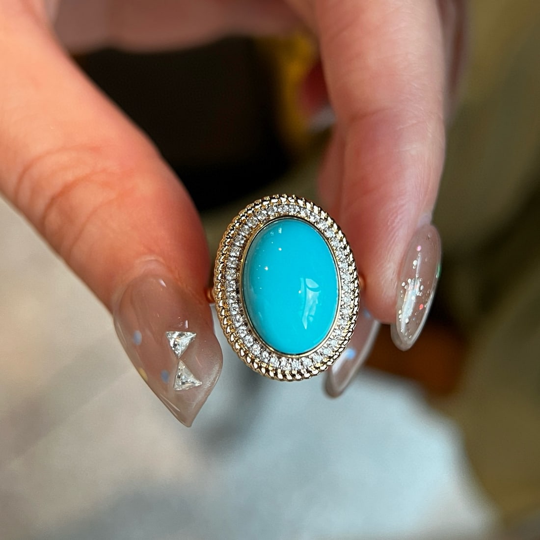 14k Gold 4.79 Ctw Natural Blue Turquoise & Diamond Ring: Ref:231084340 // gold content:14k gold // ring size:7. 25us // // main gemstone:blue turquoise // shape:oval // carat weight:4. 63ct // color:blue // treatment:natural // // adjacent gemstone 2 :
