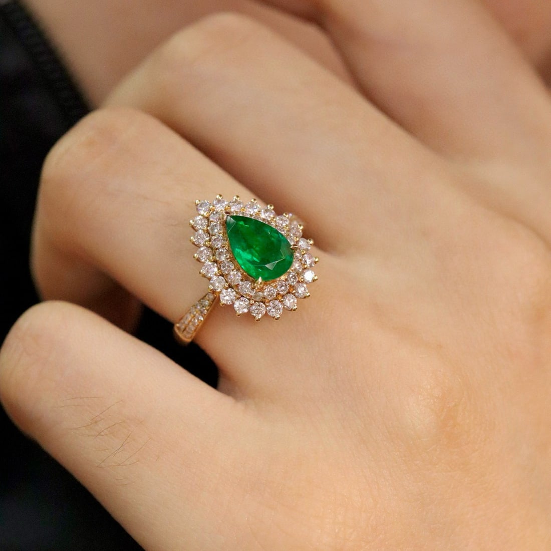 14k Gold 2.37 Ctw Vivid Green Natural Emerald & Diamond Ring - 5
