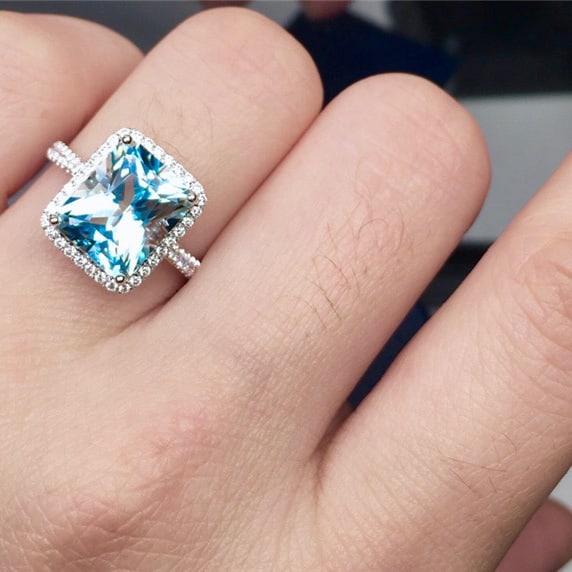 14k Gold 4.2 Ct Natural Aquamarine & Diamond Ring - 5