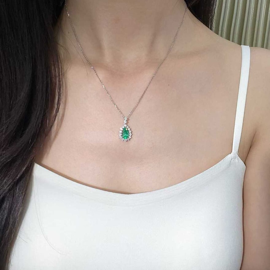 14k Gold 1.76 Ctw Vivid Green Natural Emerald & Diamond Pendant( Without Chain ) - 3