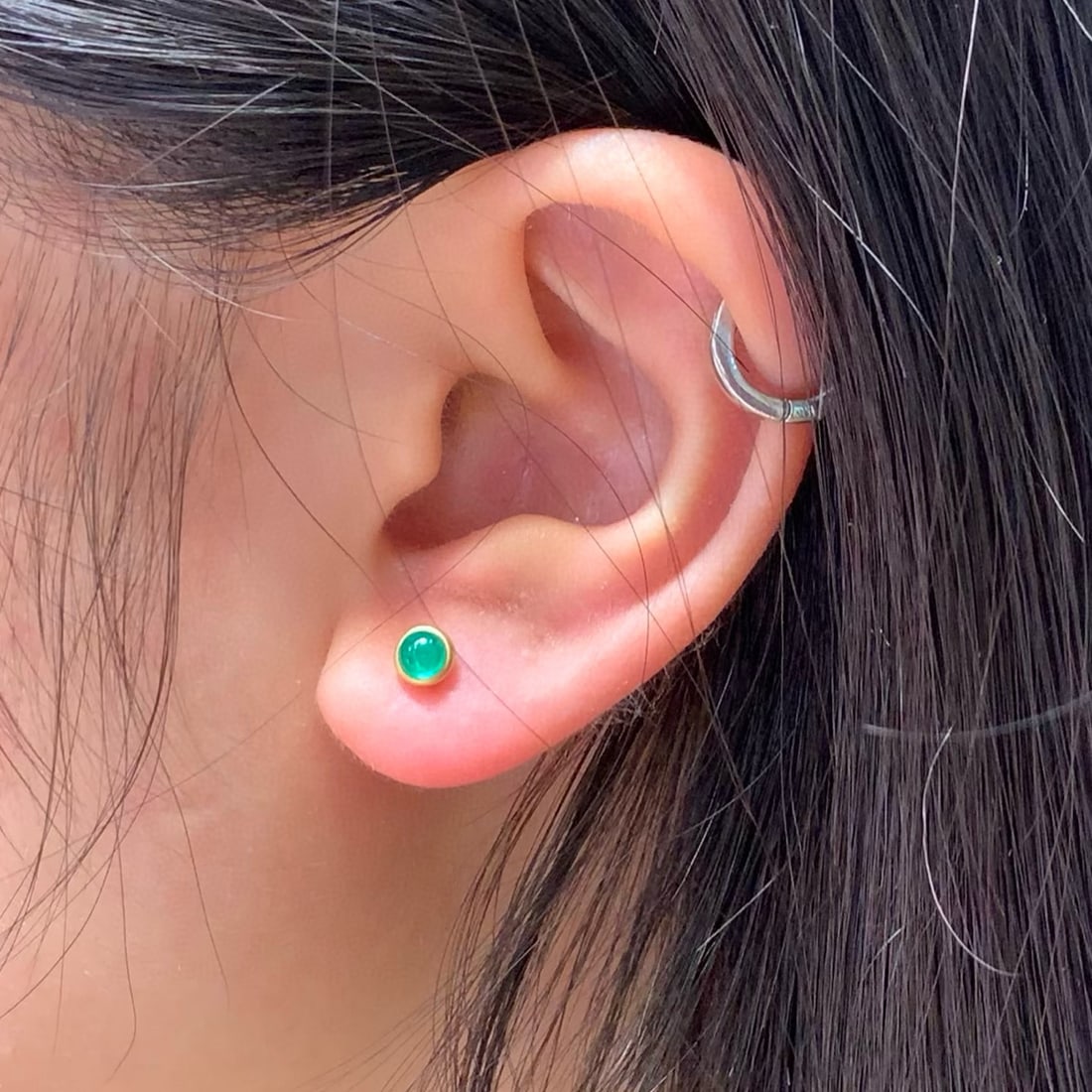 14k Gold 0.57 Ct Natural Emerald Earrings - 3