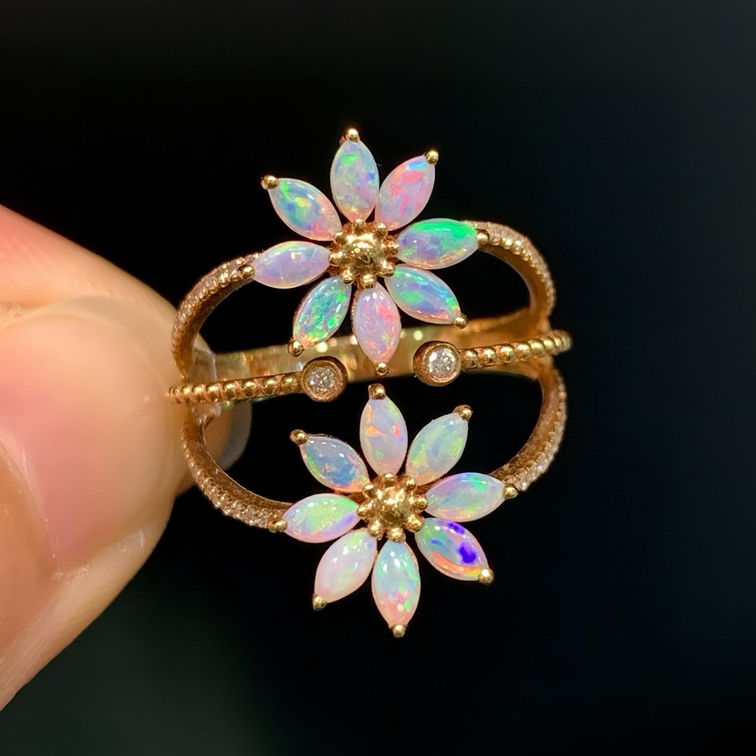 14k Gold 1.03 Ctw Natural Opal & Diamond Ring: Ref:231089032 // gold content:14k gold // ring size:7. 25us // // main gemstone:opal // shape:marquise // carat weight:0. 83ct // color:color // treatment:natural // // adjacent gemstone 2 : diamond