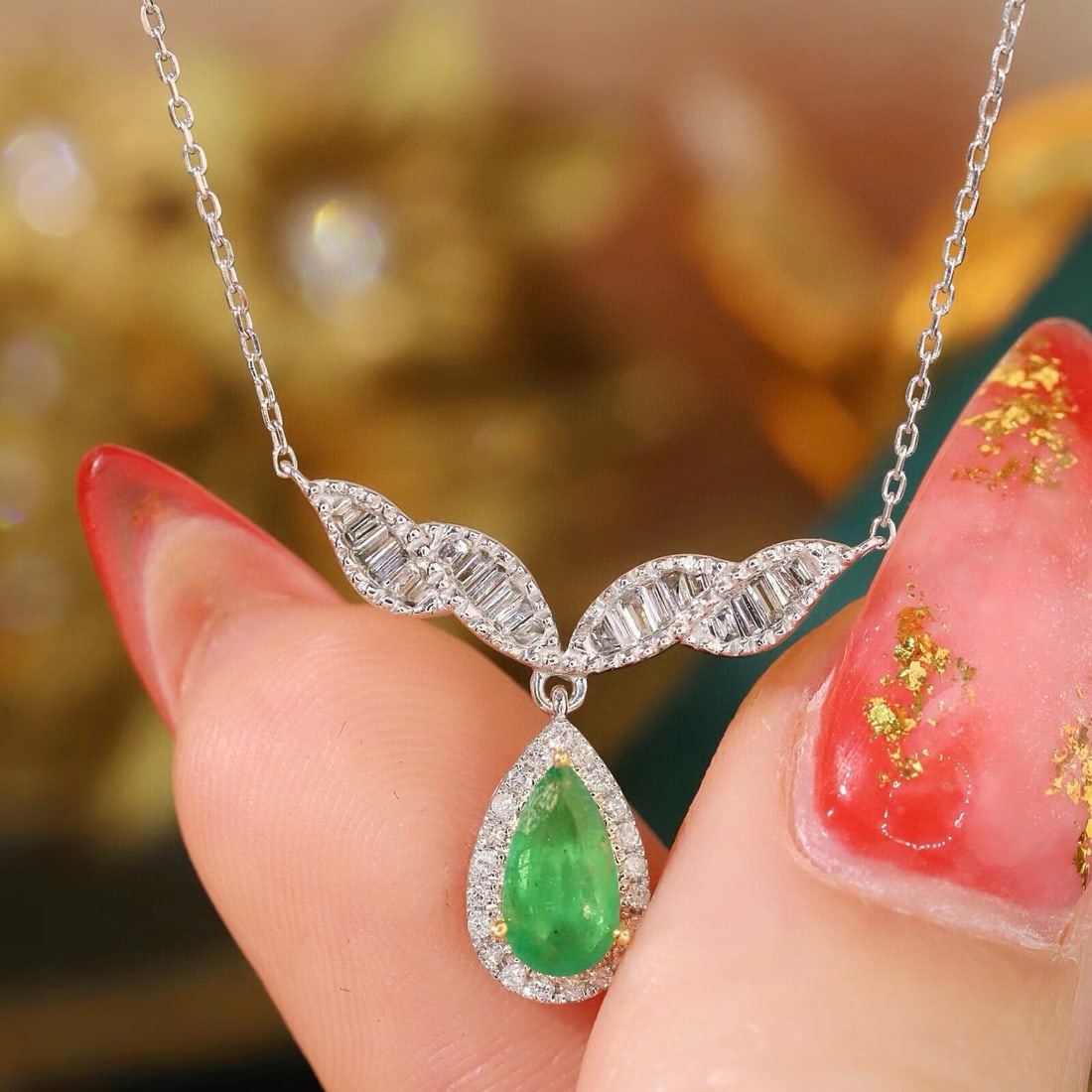 14k Gold 0.69 Ctw Natural Emerald & Diamond Necklace - 5