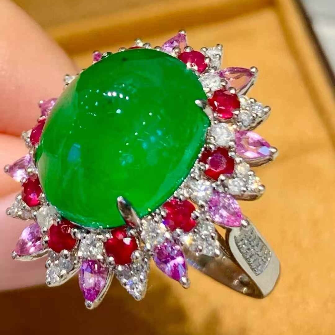 14k Gold 8.8 Ct Vivid Green Natural Emerald & Diamond Ring - 4