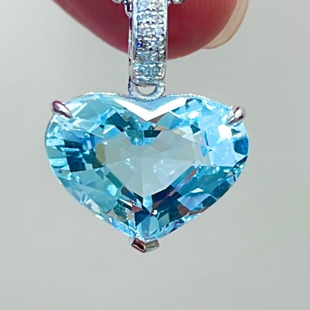 14k Gold 6.35 Ct Natural Aquamarine & Diamond Pendant( Without Chain ) - 4
