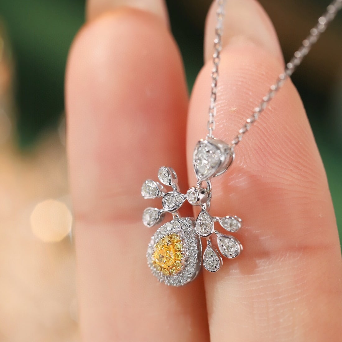 14k Gold 0.35 Ctw Natural Yellow Diamond & Diamond Necklace - 5