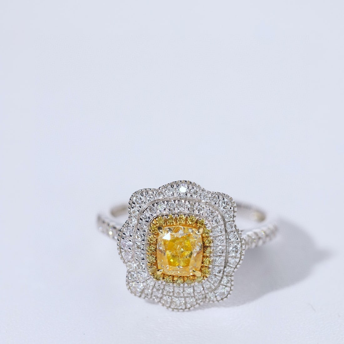 14k Gold 1.52 Ctw Natural Yellow Diamond & Diamond Ring - 2