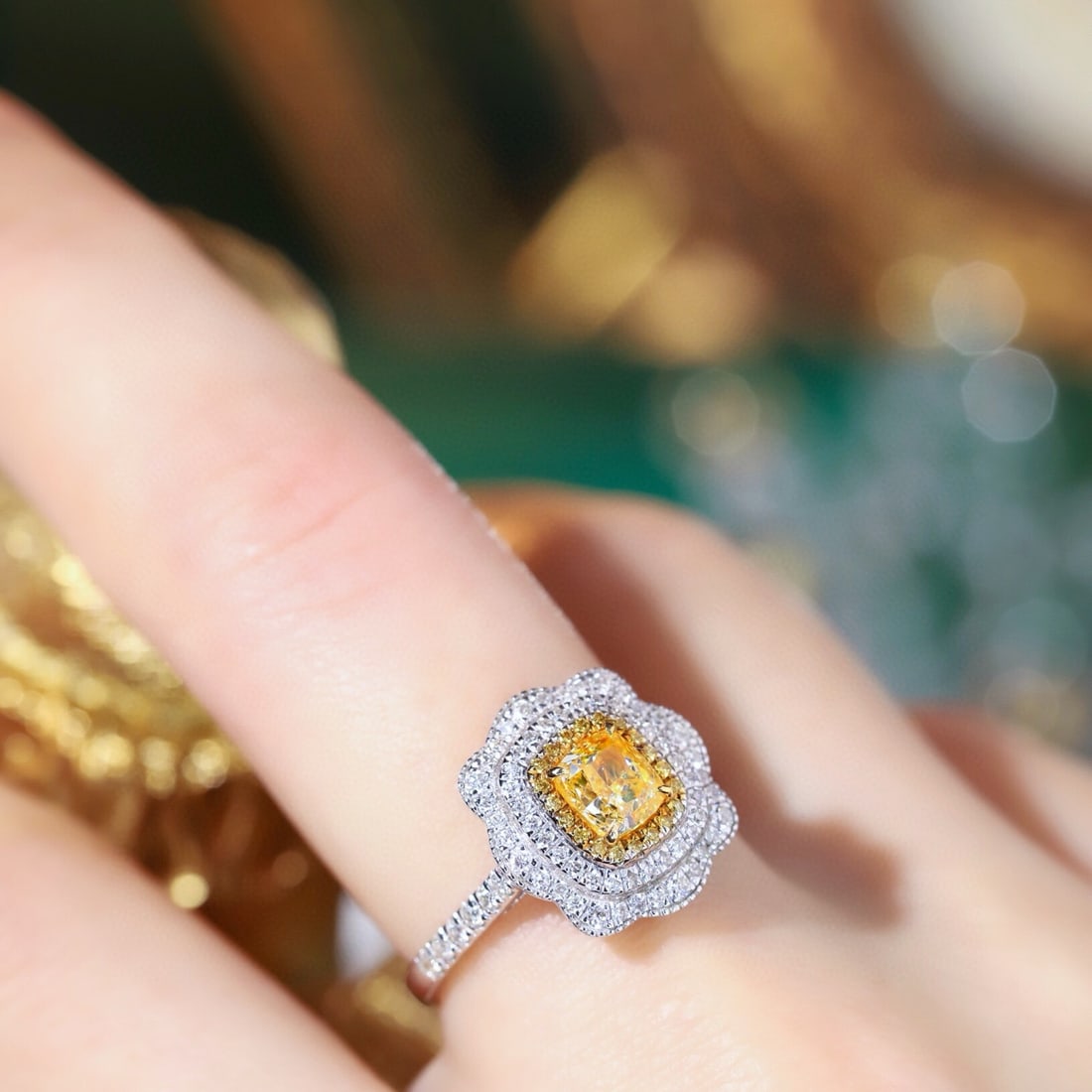 14k Gold 1.52 Ctw Natural Yellow Diamond & Diamond Ring - 7